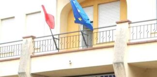 Nel corso di servizi mirati al contrasto dello spaccio di sostanze stupefacenti, i poliziotti del Commissariato di Pubblica Sicurezza di Capo d’Orlando hanno sequestrato alcune piante di cannabis e sostanza stupefacente dello stesso tipo