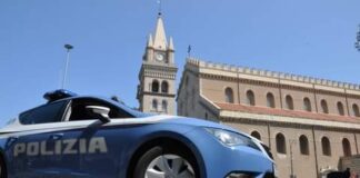 Tentata rapina, avvenuta ieri sera alle 22.30 a Messina in viale Europa: gli agenti della Polizia di Stato hanno arrestato il responsabile