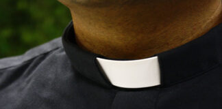 La terza sezione della Corte di Cassazione ha confermato la condanna alla pena di tre anni di reclusione nel confronti del sacerdote messinese G.B., 57 anni