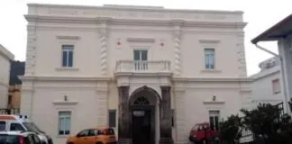 Proseguono senza sosta…, le riunioni