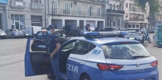 Il pronto intervento degli Agenti della Polizia di Stato di Reggio Calabria, attuato nelle scorse ore, ha permesso di mettere in salvo una donna vittima di atti persecutori