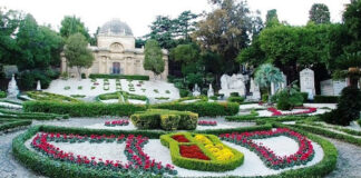 In occasione della Commemorazione dei Defunti, sono stati disposti provvedimenti viabili per la regolamentazione della sosta e della circolazione nelle strade adiacenti il Gran Camposanto di Messina