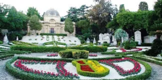 In occasione della Commemorazione dei Defunti, sono stati disposti provvedimenti viabili per la regolamentazione della sosta e della circolazione nelle strade adiacenti il Gran Camposanto di Messina