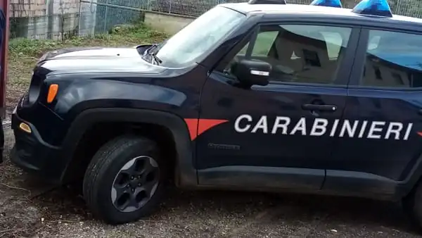 Carabinieri auto-6