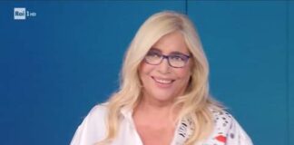 L’ottava puntata di “Domenica In”, in onda domenica 1° novembre che e’ iniziata alle 14 su Rai1, in diretta dagli Studi ‘Fabrizio Frizzi’ di Roma e condotta da Mara Venier, avrà come protagonisti tanti ospiti in studio e in collegamento