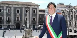 “Con il cuore colmo di gioia e di emozione vi annuncio che questa mattina sono stato reintegrato nella carica di Sindaco”