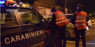 È stata intensificata l’azione di controllo del territorio, messa in atto nei giorni scorsi dai carabinieri nel comune di Gioia Tauro e dell’intero comprensorio, nell’ambito di mirati servizi, finalizzati principalmente alla prevenzione e repressione dei reati predatori, specie in materia di armi e stupefacenti, oltre che volti a garantire il rispetto delle regole anti Covid-19