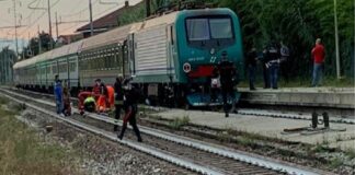 Una donna di 87 anni è morta investita sui binari della Ferrovia…, sulla tratta Messina-Palermo, all’altezza di Reitano