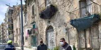 Immediato l’intervento della V Municipalità con il Presidente Ivan Cutè ed il Consigliere Giovanni Bucalo che hanno allertato vigili del fuoco e la polizia municipale intervenuti celermente sul posto