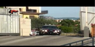 I carabinieri, supportati dallo Squadrone eliportato Cacciatori “Calabria”, durante un controllo finalizzato al contrasto dei reati in genere, hanno arrestato, in flagranza di reato, C. D. 23enne di Platì, resosi responsabile di produzione, traffico e detenzione illecita di sostanze stupefacenti o psicotrope