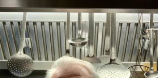 “Aprire i ristoranti lasciando il coprifuoco alle ventidue è solo un tentativo di facciata per allentare la tensione fingendo di intervenire”