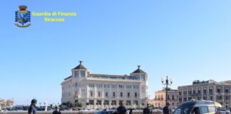 Nell’ambito delle varie attività disposte dal Comando Provinciale di Siracusa, i Finanzieri negli ultimi giorni, hanno dato corso a un mirato “dispositivo di contrasto alla contraffazione e all’abusivismo commerciale”