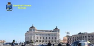 Nell’ambito delle varie attività disposte dal Comando Provinciale di Siracusa, i Finanzieri negli ultimi giorni, hanno dato corso a un mirato “dispositivo di contrasto alla contraffazione e all’abusivismo commerciale”