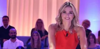 Francesca Fialdini a “Da Noi…A Ruota Libera”, che è iniziato in onda domenica 11 aprile alle 17.20 su Rai1, ospiterà Ron, alle prese con il gioco della griglia, pieno di sorprese
