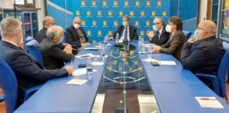 Il confronto…, è volto ad individuare il percorso per la realizzazione di un Polo di Cardiologia unitamente alla emodinamica, la riattivazione delle Unità operative complesse di Chirurgia generale e di Anestesia e rianimazione, ed il potenziamento della farmacia dell’ospedale