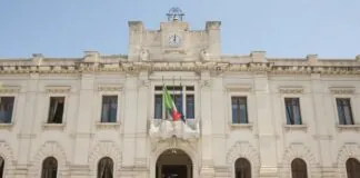 «La situazione, proprio per la sua delicatezza, è seguita con la massima attenzione e che, quindi, nei limiti consentiti dall’ordinamento e laddove se ne configurino i presupposti, saranno attuati tutti i dovuti interventi»