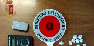A Roma: sono stati attuati i controlli antidroga da parte…, degli agenti della Polizia di Stato