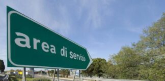 Tra meno di un mese (il 12 maggio) si chiuderanno i termini per le gare di appalto che decreteranno i vincitori cui andranno in gestione le Aree di Servizio delle autostrade Messina Palermo e Messina Catania