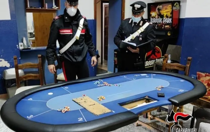 Bisca clandestina Carabinieri Bianco