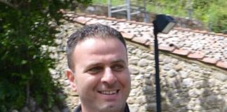 I Finanzieri del Comando Provinciale di Messina hanno dato esecuzione ad una Ordinanza emessa dal Tribunale del Riesame di Messina che dispone la misura cautelare degli arresti domiciliari nei confronti del già Sindaco del Comune di Tortorici, GALATI SARDO Emanuele, classe 1980