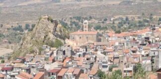 Una nuova zona rossa in Sicilia…, sarà valida da sabato 22 maggio in provincia di Catania, come è previsto da un’ordinanza del presidente della Regione Nello Musumeci