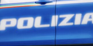 La misura cautelare disposta lunedì scorso dal Gip presso il locale Tribunale, è stata eseguita nelle scorse ore dai poliziotti del Commissariato di Pubblica Sicurezza di sede