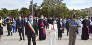 E’ stato celebrato oggi a Messina, in Piazza Unione Europea, il 75° anniversario della Fondazione della Repubblica