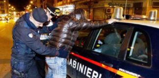 Nella giornata di ieri i Carabinieri della Compagnia di Taormina (ME) hanno arrestato, in flagranza di reato, il cittadino rumeno C.P.D., 46enne, già noto alle forze dell’ordine, domiciliato in Motta Camastra (ME)
