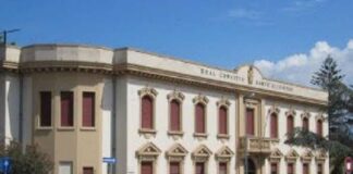 L’aggressione avvenuta questa mattina a Messina dopo le ore 11.00, presso l’ex Convitto Dante Alighieri…, sarebbe stata scatenata da un presunto intoppo burocratico per la concessione di un lido