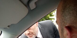 “Che strana la vita…, fino a qualche giorno fa eri un Dio oggi sei un delinquente…”