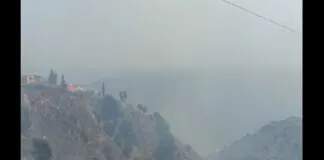 Un vasto incendio si sta verificando in questi minuti tra Taormina e Giardini Naxos
