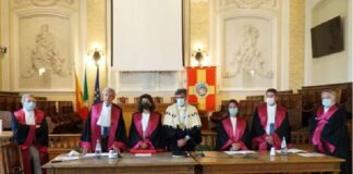 Stamane, l’Aula Magna del Rettorato ha ospitato la cerimonia di consegna della pergamena di laurea in Scienze Motorie Sport e Salute alla memoria a Lorena Mangano, la studentessa originaria di Capo d’Orlando