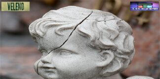 Davide, «bambino zero» da cui iniziò l’inchiesta sui diavoli della Bassa modenese a Finale Emilia nel 1998 e poi quella del giornalista Pablo Trincia con la sua Veleno nel 2018, a distanza di 24 anni parla per la prima volta a Repubblica di quando i responsabili dei Servizi Sociali gli estorsero di fatto le accuse che portarono all’arresto di diverse persone fra i quali i suoi familiari ed all’allontanamento di 16 bambini