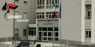 Durante la mattinata, i militari della Compagnia carabinieri di Locri hanno notificato l’avviso di conclusione delle indagini preliminari, emesso dai giudici della locale Procura della Repubblica, nei confronti del sindaco del comune di Portigliola, del responsabile dell’area tecnico – manutentiva, del responsabile dell’area amministrativa e del Suap e del segretario generale