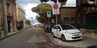 Marciapiedi di serie A e marciapiedi di serie B: cittadini puntano il dito contro un’operazione della Polizia Municipale avvenuta nei giorni scorsi in via San Giovanni di Malta a Messina