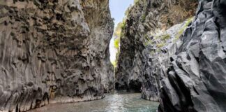 Siccità, prelievi abusivi e nuova geologia: ecco perché l’Alcantara è in secca