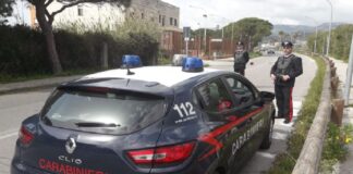 Nella mattinata del 22 luglio 2021 i Carabinieri della Compagnia di Barcellona P.G. (ME) hanno dato esecuzione ad una ordinanza di applicazione di misure cautelari nei confronti di tredici persone, ritenute responsabili, a vario titolo, del reato di spaccio di sostanze stupefacenti di tipo marijuana e cocaina