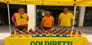 Una passata di pomodoro donata ad ogni persona che si vaccina: nuova iniziativa di Coldiretti, in collaborazione con l’Ufficio Emergenza Covid guidato dal commissario Alberto Firenze per incentivare l’adesione alla campagna vaccinale e promuovere al contempo i prodotti 100% made in Sicily
