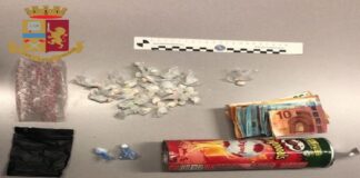 Casal Bruciato (Roma): i poliziotti della Polizia di Stato…, nella serata di ieri hanno arrestato uno spacciatore