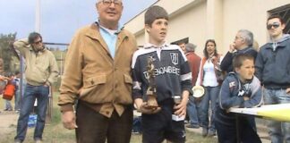 È stato intitolato a Arturo Sciavicco (Messina 1936 – 2017), maestro di rugby, di vita e di lealtà verso lo sport, il campo di rugby di Sperone ed una strada priva di denominazione, sempre a Sperone, prende il nome di via Ettore Majorana (1906 – 1938), fisico e accademico italiano