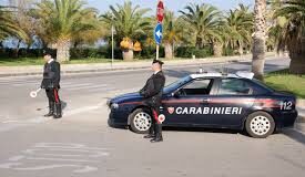 Ieri pomeriggio, i Carabinieri della Compagnia di Sant’Agata di Militello (ME) hanno arrestato, in flagranza di reato, il 47enne C.G., residente a Naso (ME), già noto alle forze dell’ordine, ritenuto responsabile di produzione, coltivazione e detenzione ai fini di spaccio di sostanze stupefacenti