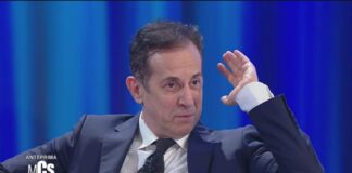 Lunedì 23 concerto del violinista “elettronico”, che ha duettato con Bob Sinclar, insieme con il sassofonista Nat Minutoli e il dj Mario Tumino; mercoledì 25 intervista-show al comico palermitano Manlio Dovì