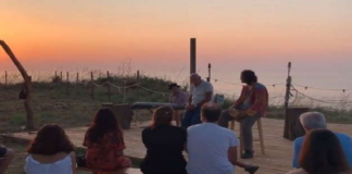 E’ sold out per la prima di “Promontorio Nord”, la rassegna teatrale, con la direzione artistica di Roberto Zorn Bonaventura, legata al Capo Rasocolmo Summer Fest 2021