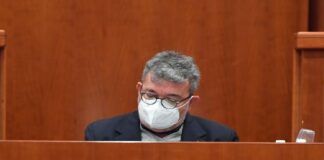 «Esprimo grande dolore per la morte dei tre ragazzi coinvolti nell’incidente di questa mattina sulla statale 106»