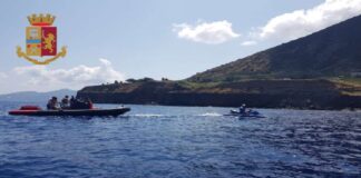 Nel fine settimana appena trascorso, nel corso dei servizi di vigilanza costiera e soccorso ai bagnanti, i poliziotti della Questura di Messina, in servizio di pattugliamento a bordo di moto d’acqua nelle Isole Eolie hanno prestato soccorso a 8 bagnanti