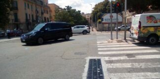 L’esodo ed il controesodo…, sono dei fenomeni ormai conosciuti a Messina dove nessuno dei residenti puo’ dire di non averne mai sentito parlare… trovandosi al cospetto di lunghe file di automezzi diretti o provenienti dagli imbarchi che collegano la Sicilia con il resto dell’Italia