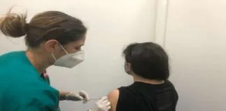 Open day negli hub, vaccinazione nei lidi, in piazza, sulle navi, con il camper e prima di spettacoli e concerti