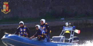 Navigava in una zona riservata alla balneazione: gli agenti della Polizia di Stato…, hanno sanzionato un’imbarcazione durante il pattugliamento della costa