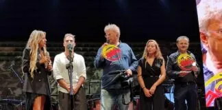 Arena di Villa Dante sold-out, grande entusiasmo e ospiti d’eccezione ieri sera per l’evento di beneficenza “A Modo mio” promosso dall’associazione La “Casa del Musicista”