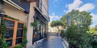 La notte da poco trascorsa è stata caratterizzata a Messina, per l’avvenuto crollo di calcinacci dal balcone di una palazzina adiacente alla piazzetta tematica “del fuoco” di via Garibaldi